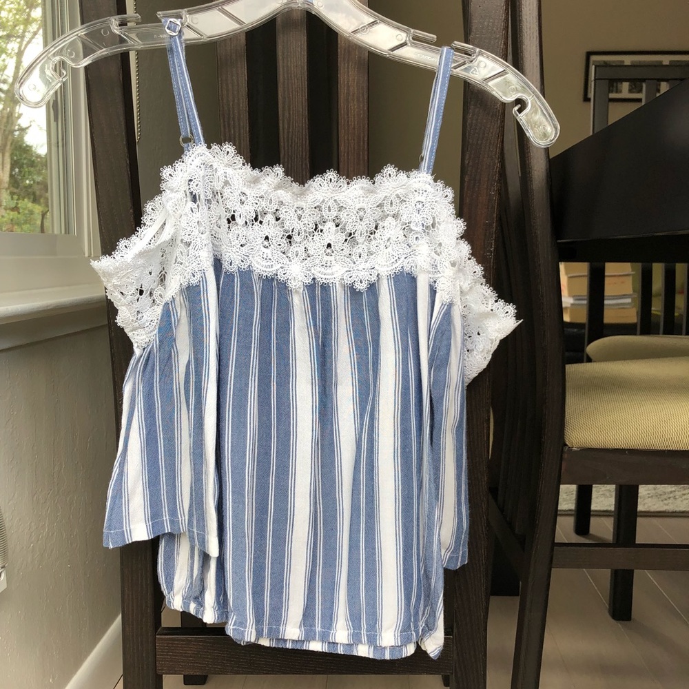 Hollister Top